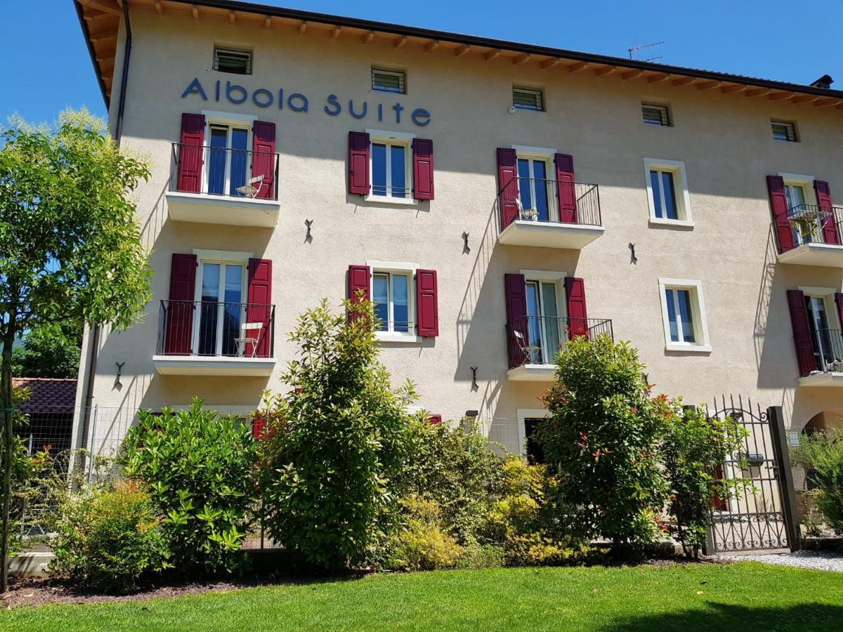 Albola Suite Holiday Apartments Riva del Garda Ngoại thất bức ảnh